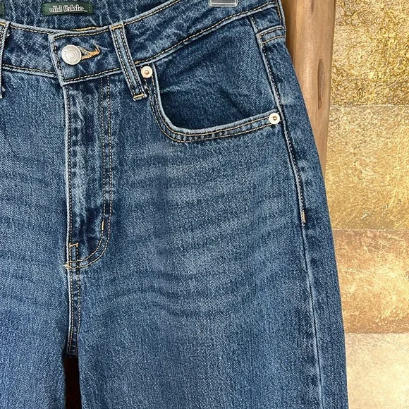 Wild Fable Women’s Highest Rise Baggy Distressed Blue Wide Leg Jeans, US Size 4 - Picture 4 of 7